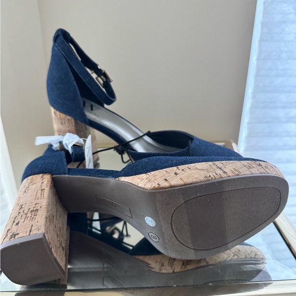 Denim closed toe sandal by Worthington - Picture 5 of 5